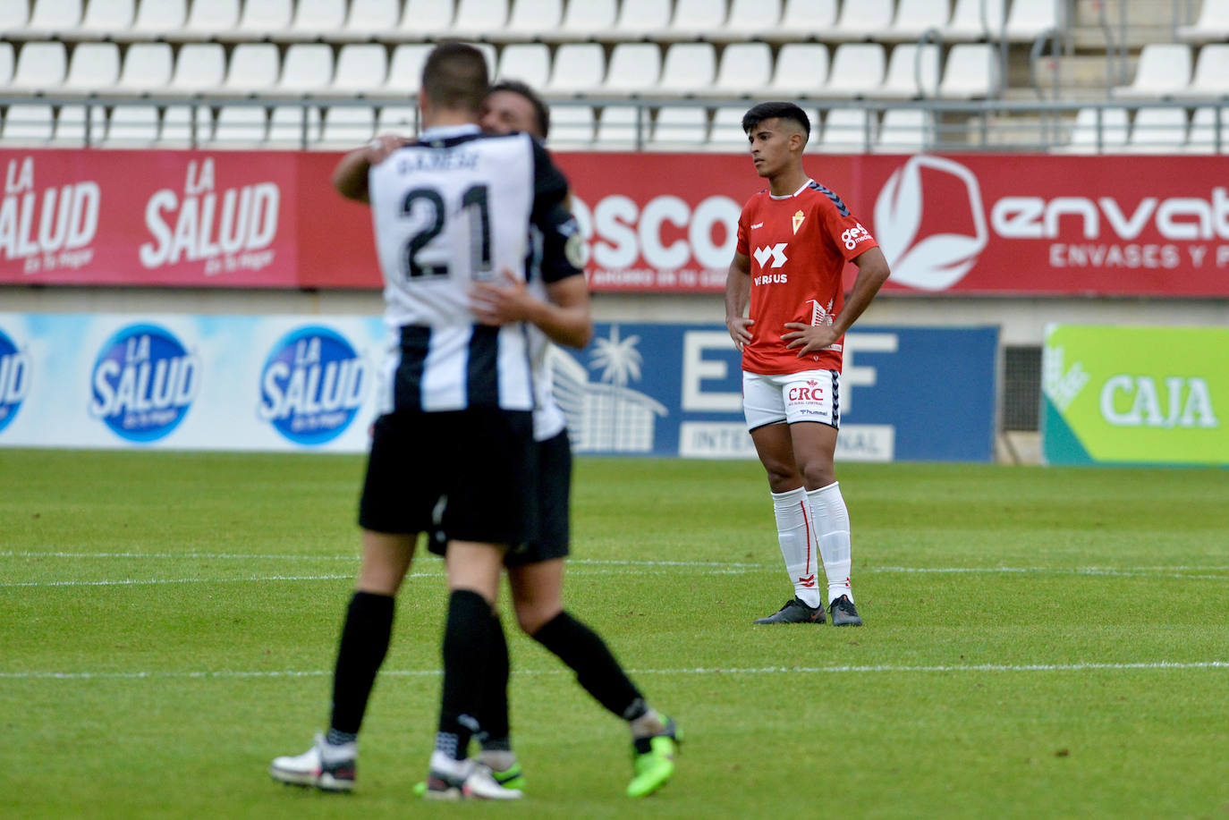 Fotos: El empate del Real Murcia ante el Linense, en imágenes