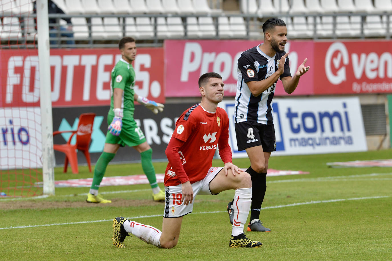 Fotos: El empate del Real Murcia ante el Linense, en imágenes