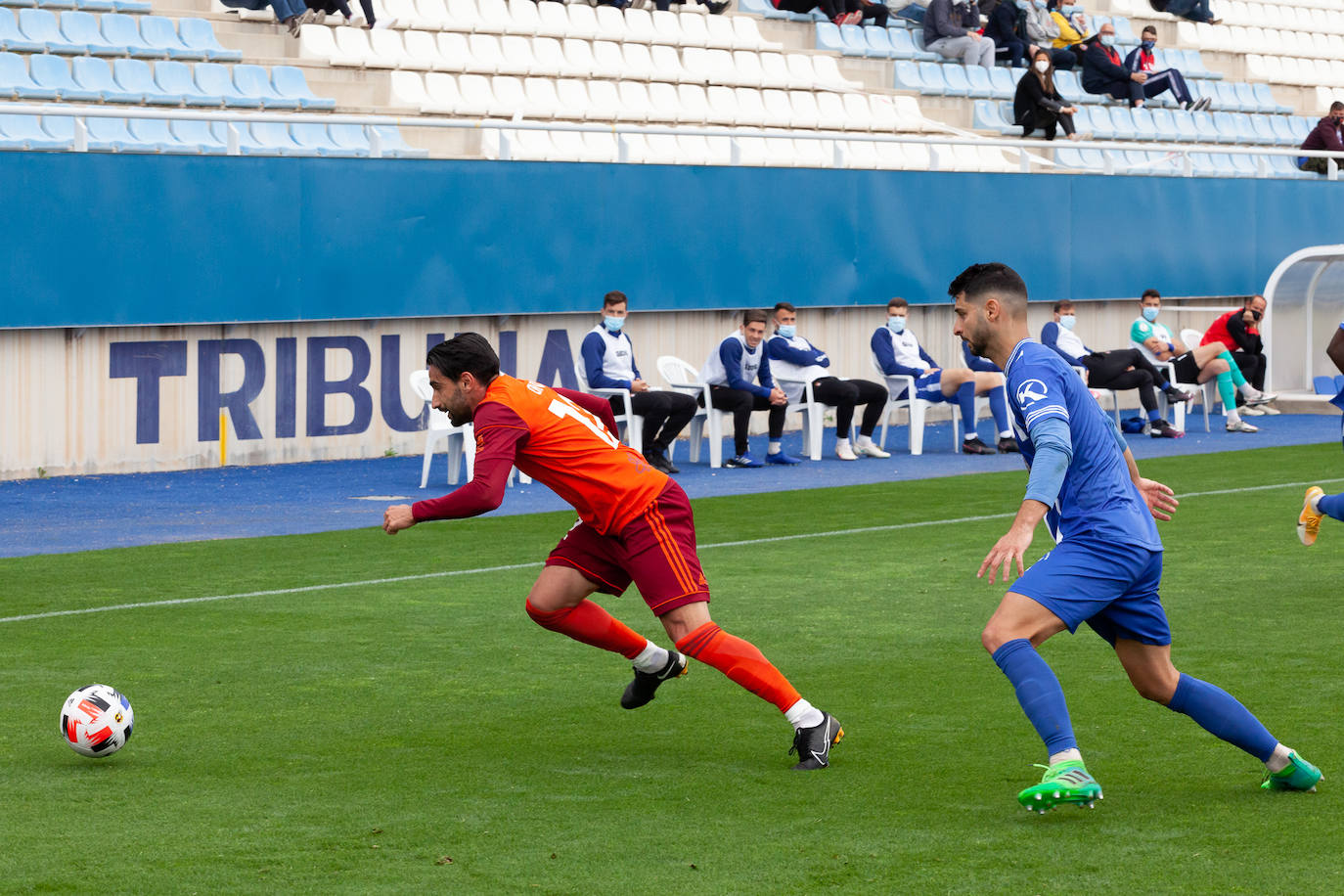 Fotos: Las imágenes del partido Lorca Deportiva - Recreativo