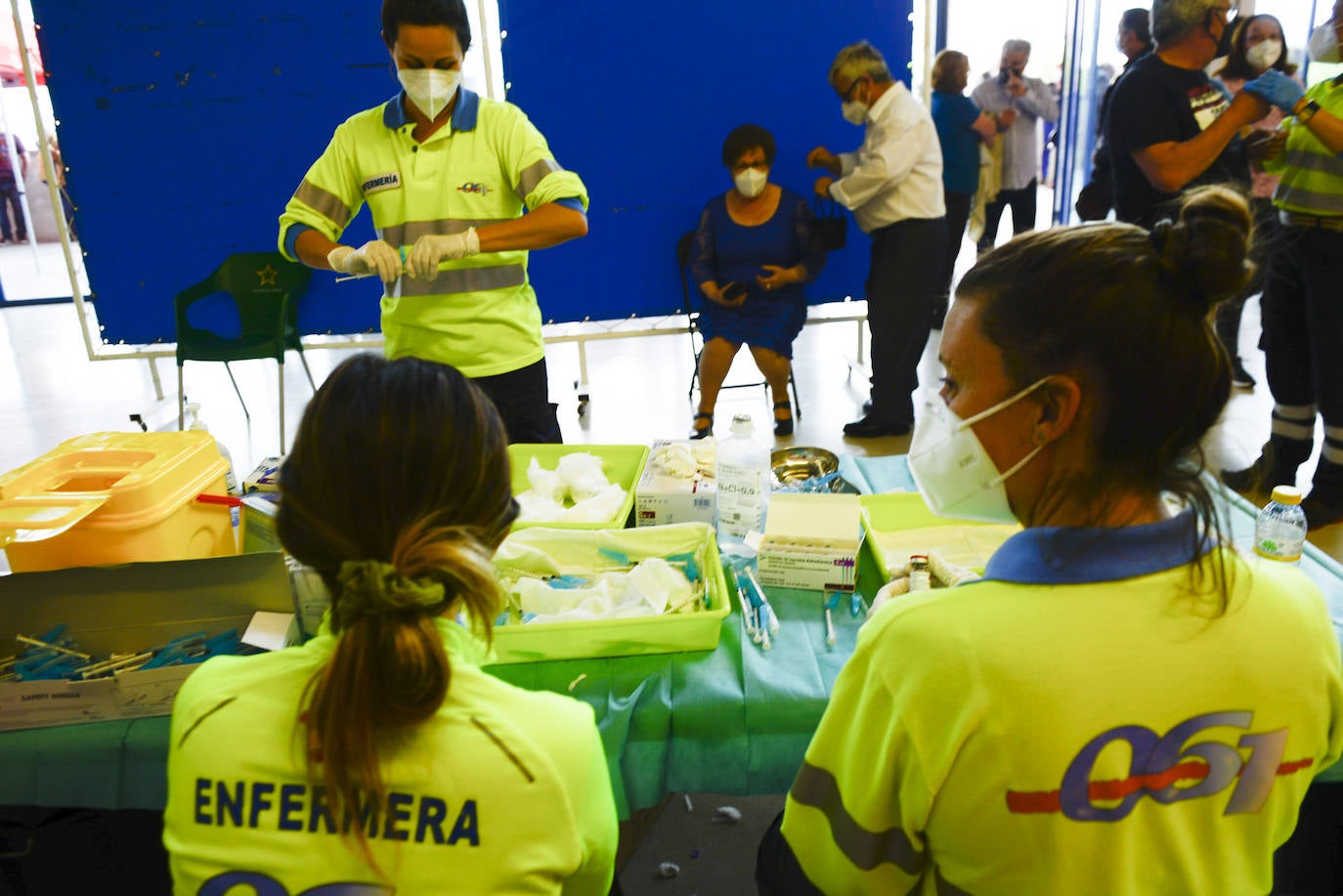 Fotos: Vacunación en Murcia a la población de 65 a 69 años