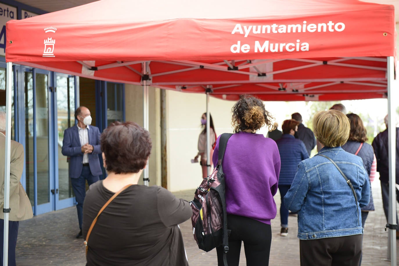 Fotos: Vacunación en Murcia a la población de 65 a 69 años