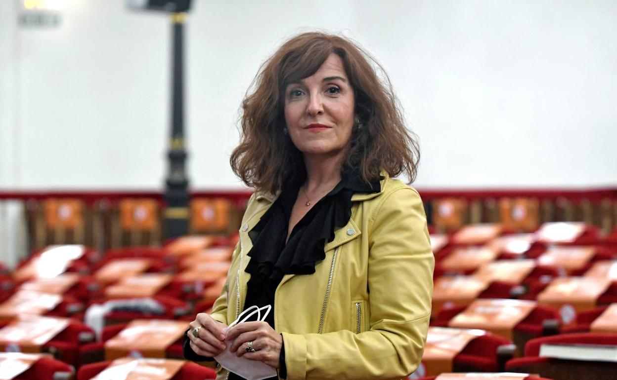 La escritora y periodista Elvira Lindo.