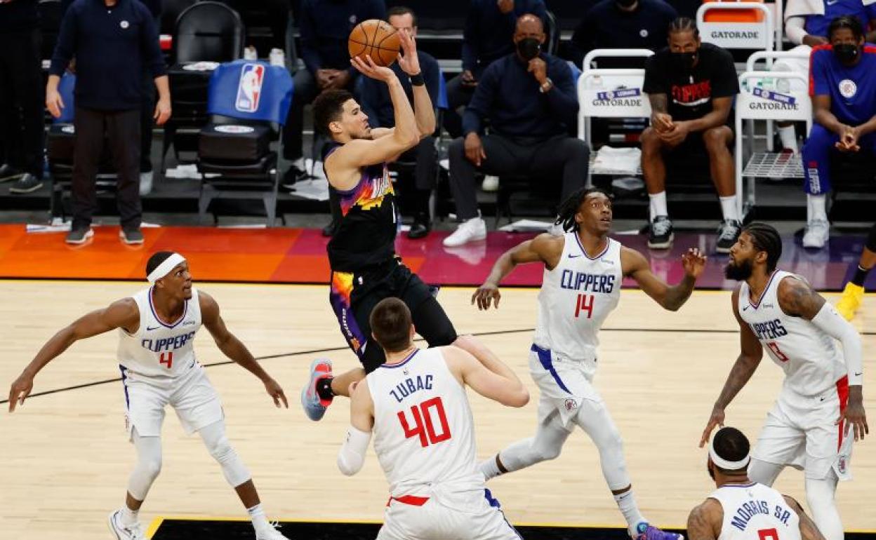 Suns y Sixers sellan su billete para los playoffs