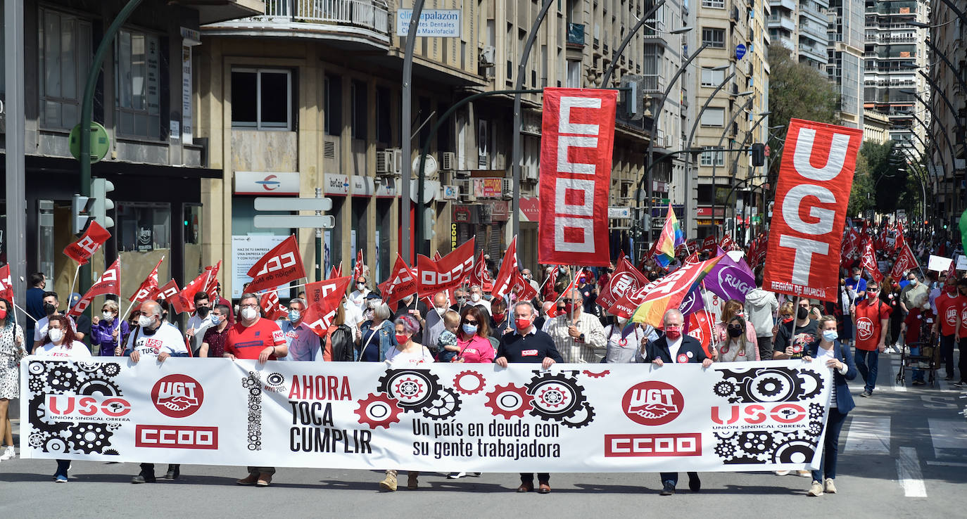 Fotos: Manifestación del Primero de Mayo en Murcia