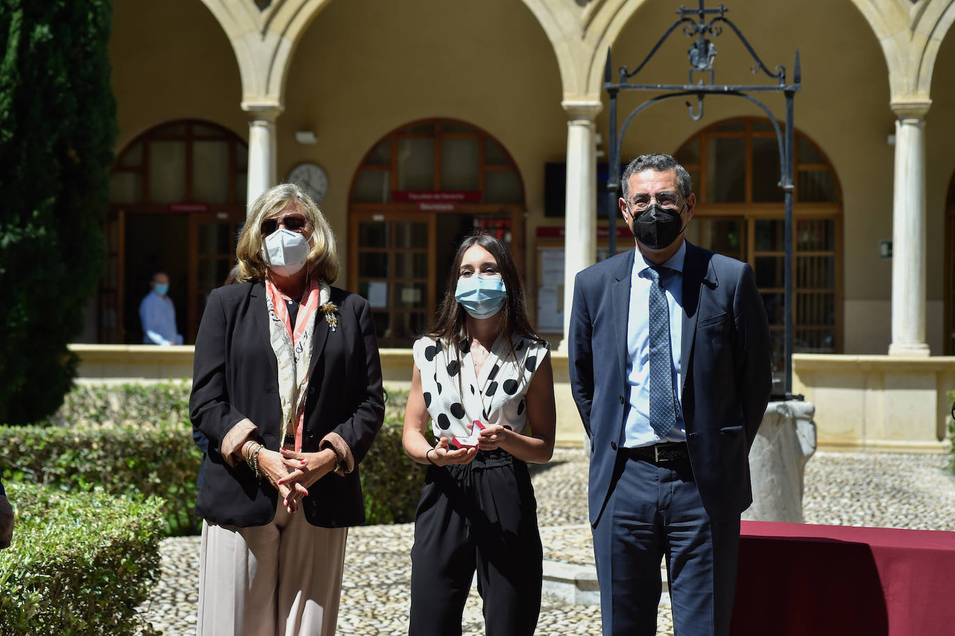 Fotos: La UMU reconoce a los titulados que quedaron entre los diez primeros en especialidades sanitarias