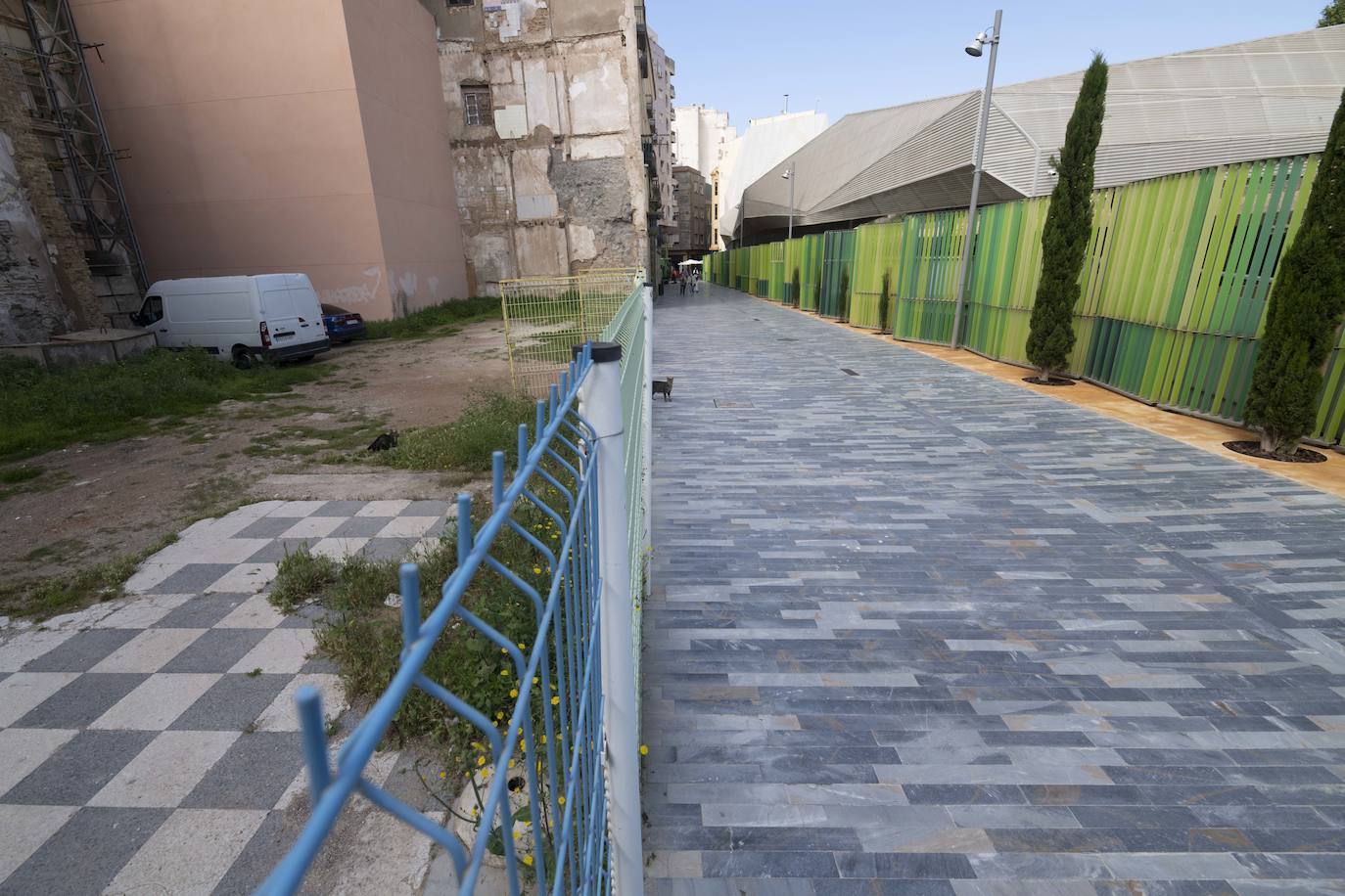 Fotos: Vecinos de Cartagena denuncian la «penosa» imagen de las calles aledañas al Museo del Foro