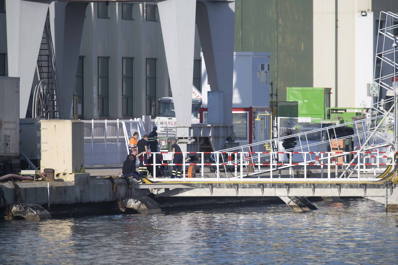 Fotos: El submarino &#039;Isaac Peral&#039; supera las primeras prubas de soplado