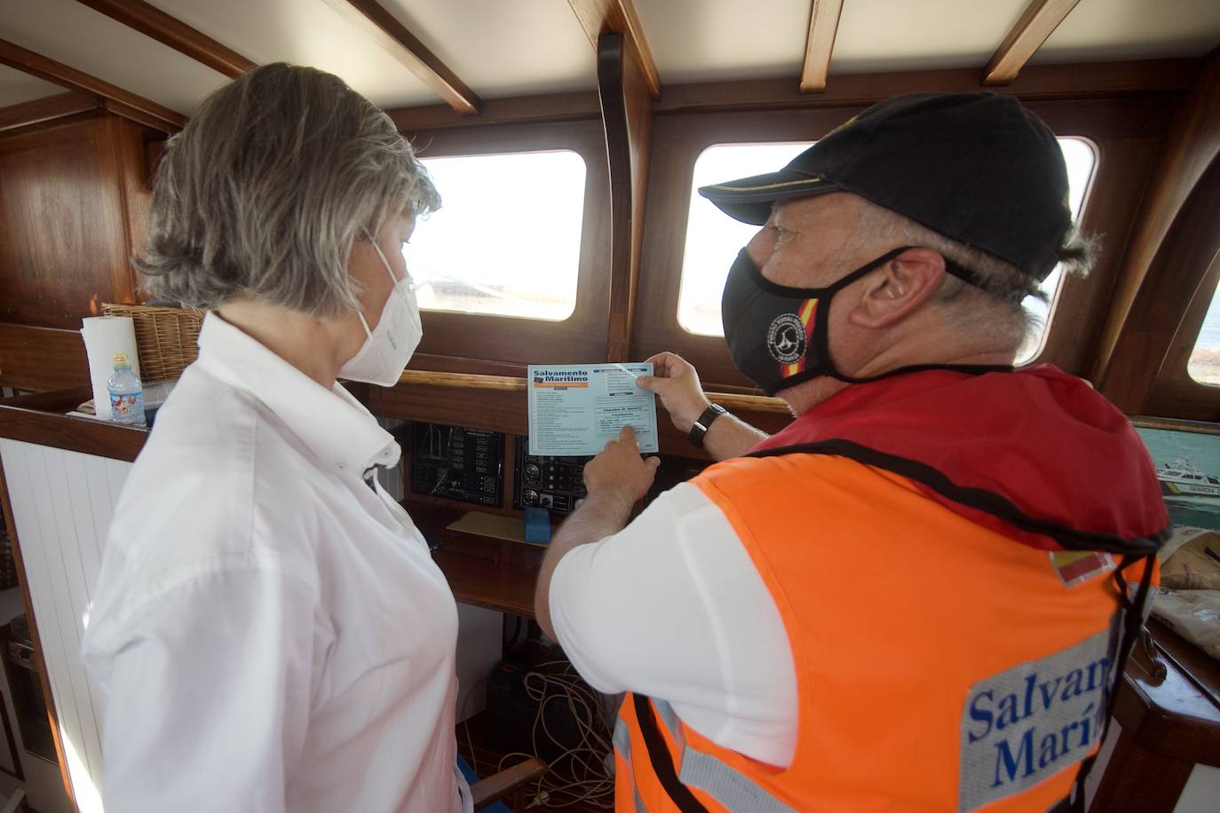 Fotos: Rescate por mar y aire en Isla Grosa