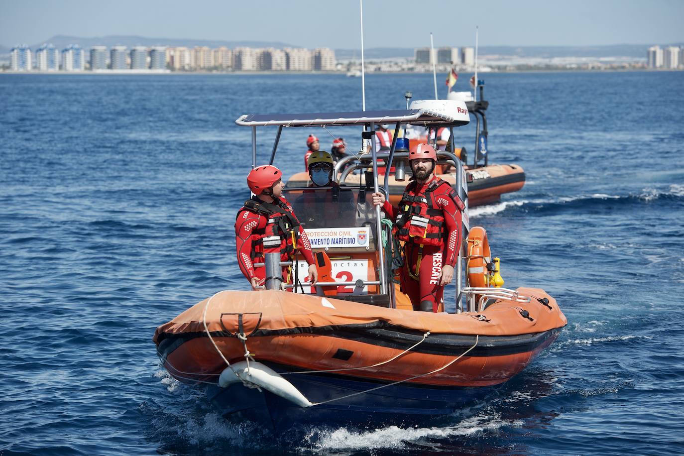 Fotos: Rescate por mar y aire en Isla Grosa