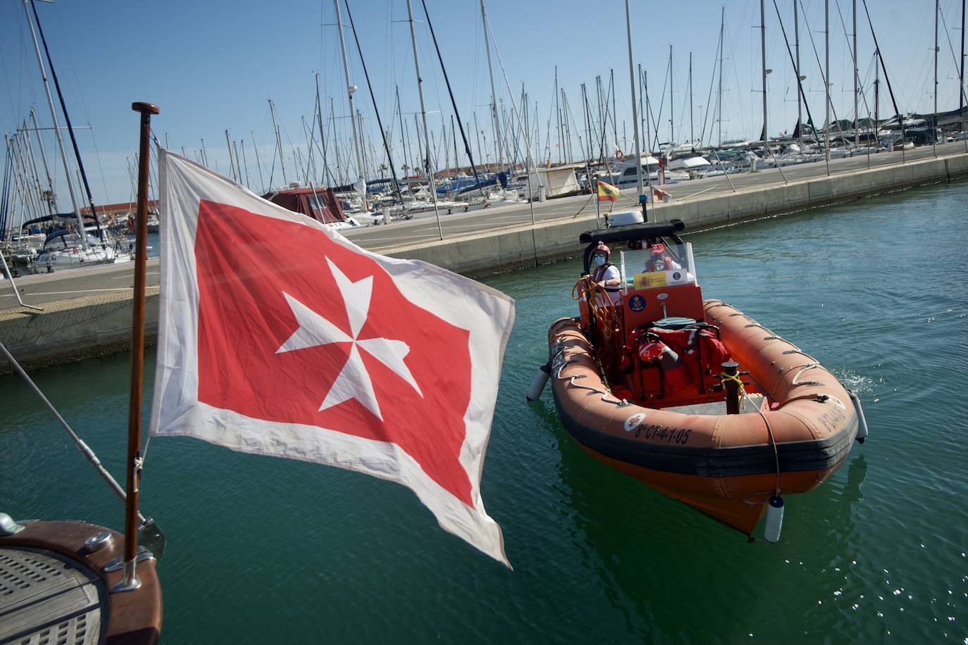 Fotos: Rescate por mar y aire en Isla Grosa