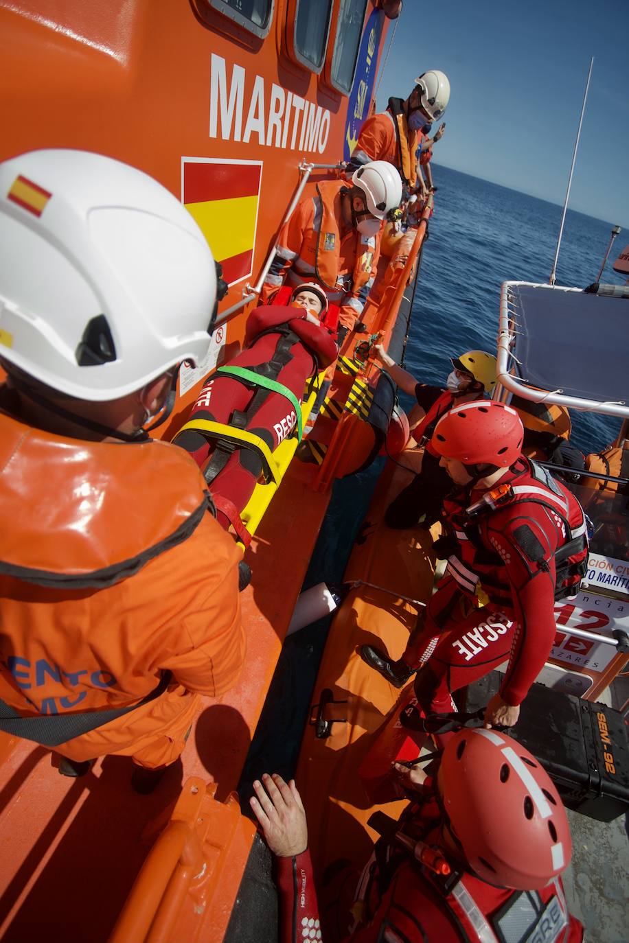 Fotos: Rescate por mar y aire en Isla Grosa
