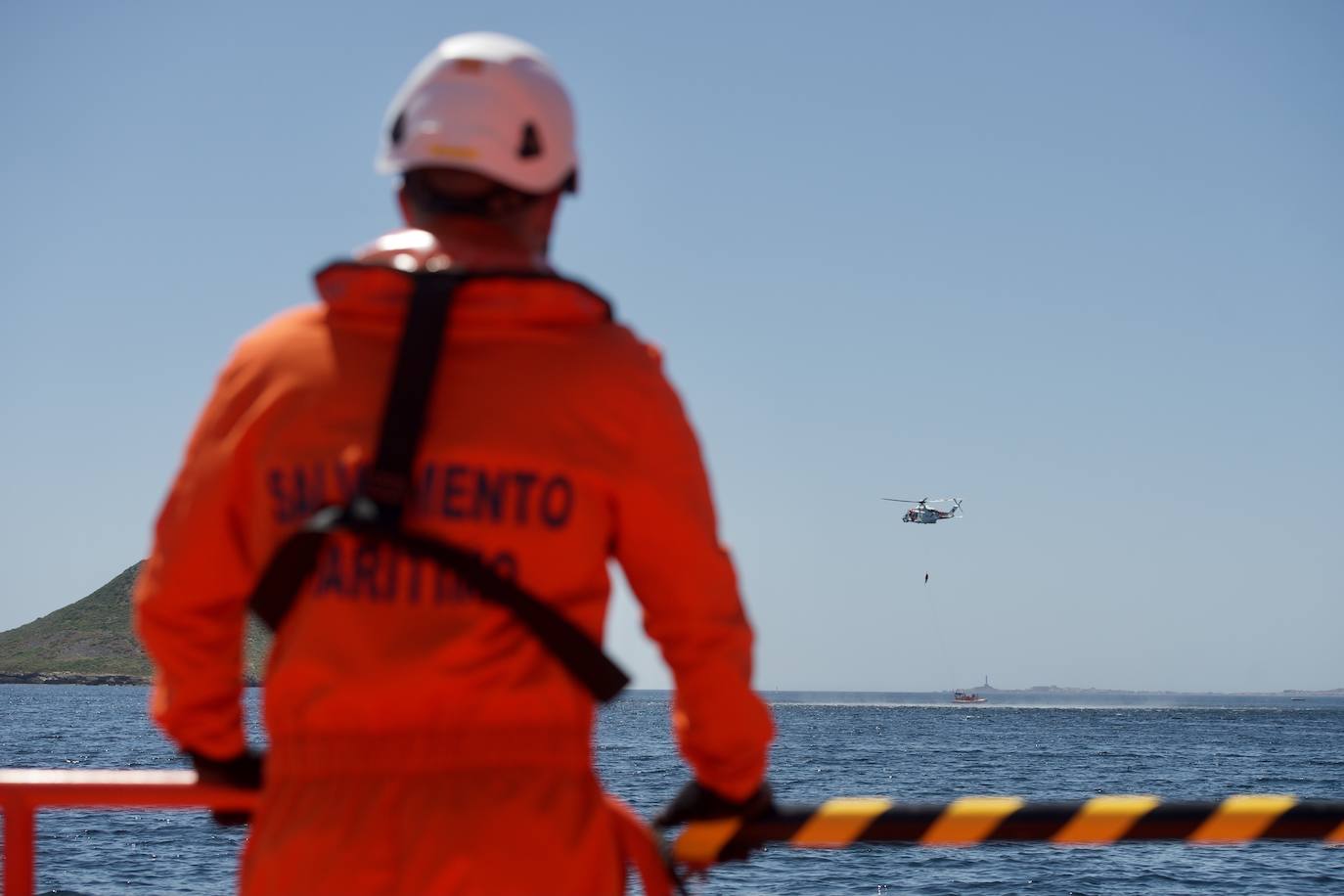 Fotos: Rescate por mar y aire en Isla Grosa
