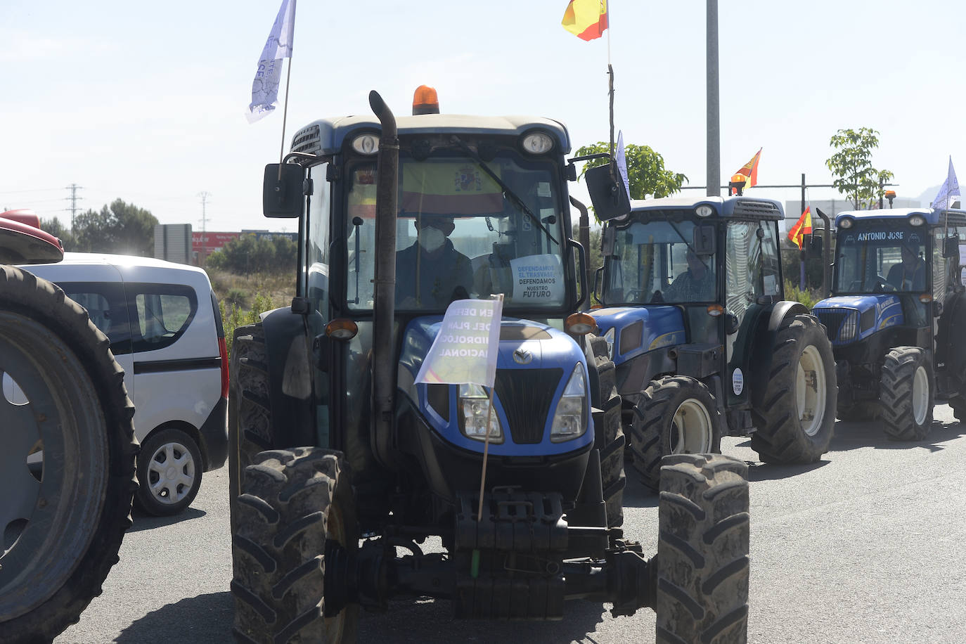 Fotos: Tractorada en favor del Trasvase llevada a cabo en Alcantarilla