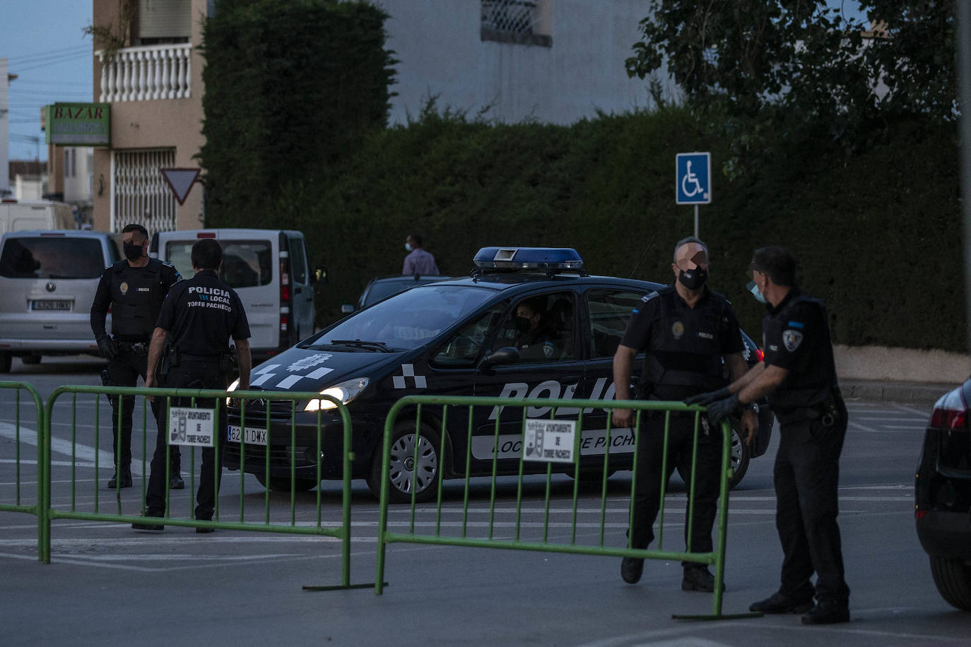 Fotos: Al menos veinte detenidos en una redada contra la inmigración irregular en Torre Pacheco