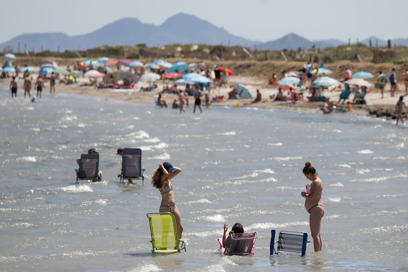 Fotos: Las playas de la Región se llenan el primer fin de semana sin estado de alarma