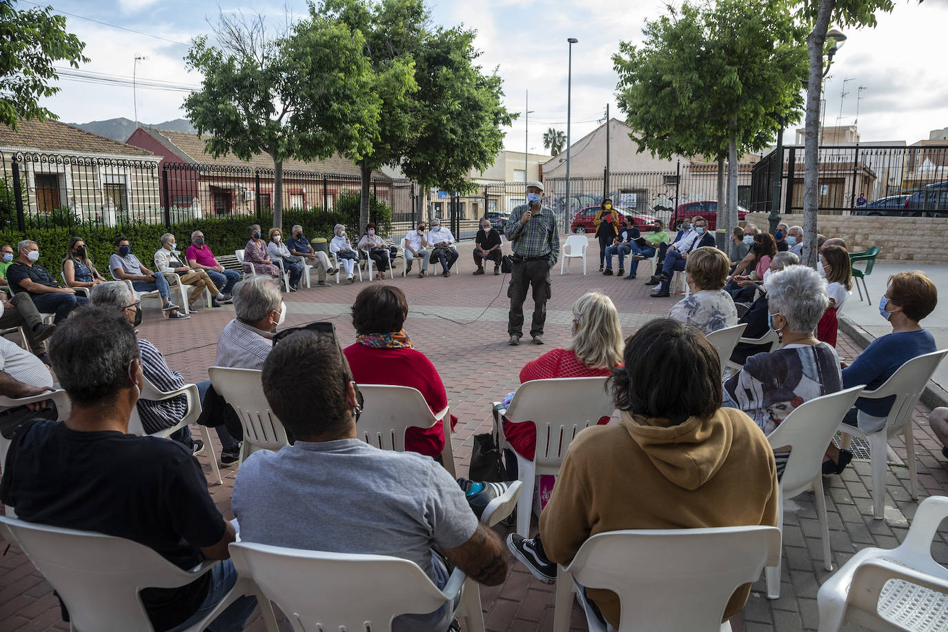 Fotos: Vecinos de la zona oeste de Cartagena se oponen a la instalación de una planta fotovoltaica
