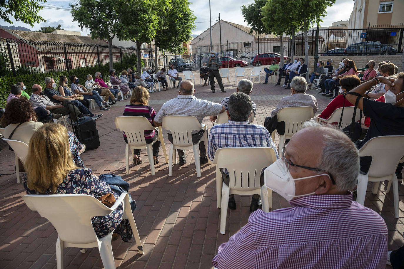 Fotos: Vecinos de la zona oeste de Cartagena se oponen a la instalación de una planta fotovoltaica