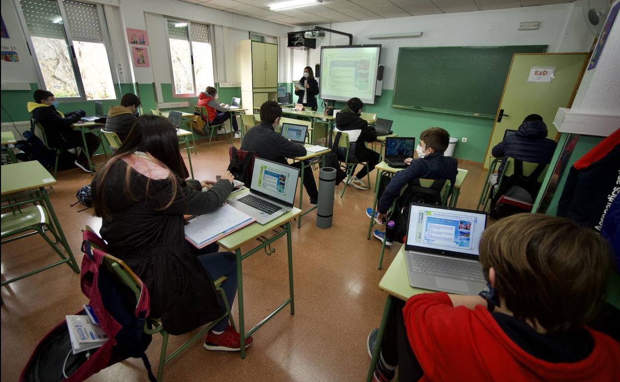 Un aula del IES Miguel de Cervantes, en una fotografía de archivo.