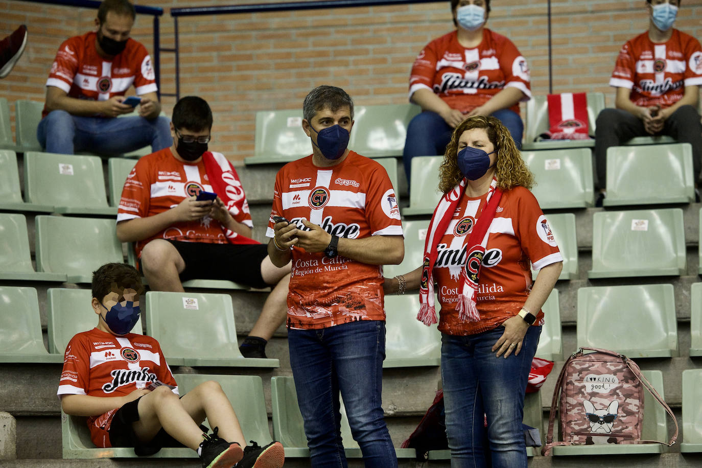 Fotos: ElPozo sacude la fe del Jimbee