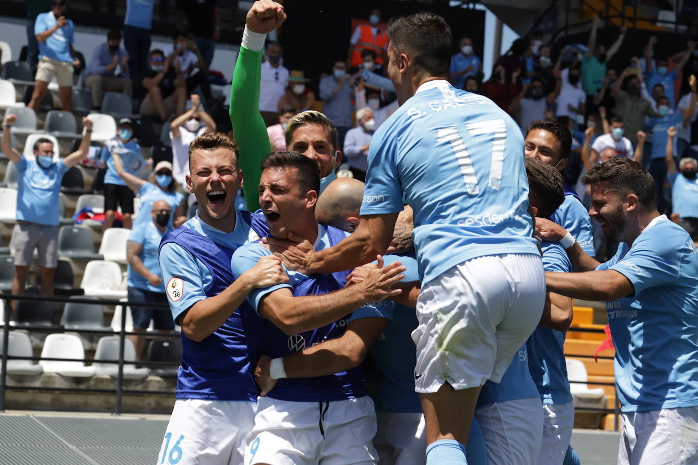 Fotos: Las mejores fotografías del partido entre la UD Ibiza y el UCAM Murcia