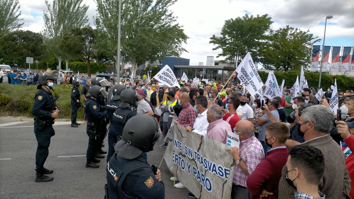 Fotos: Los regantes se manifiestan en Madrid para defender el Trasvase
