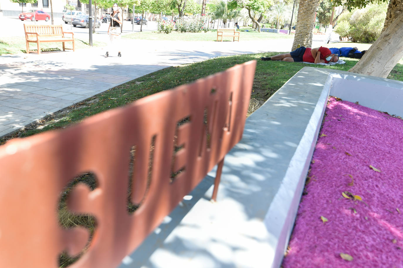 Fotos: Los sintecho proliferan en el centro de Murcia atraídos por el buen tiempo y la oferta laboral agrícola