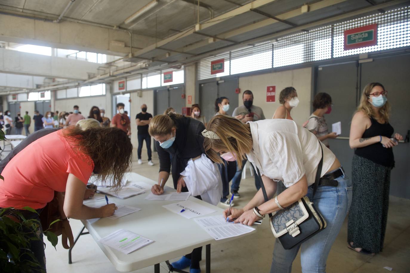 Fotos: La Región retoma la vacunación a menores de 60 años con AstraZeneca