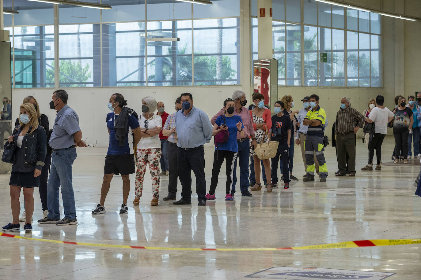 Fotos: Vacunación contra la Covid en el centro comercial La Rambla, en Cartagena