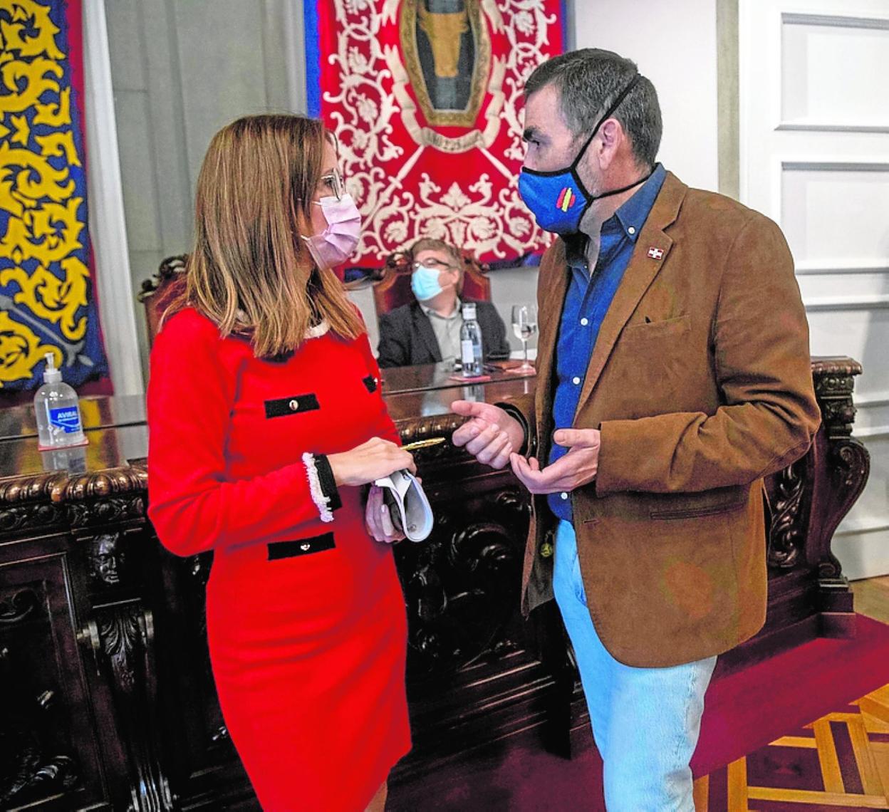 Castejón y López, en noviembre de 2020 antes de un Pleno. 