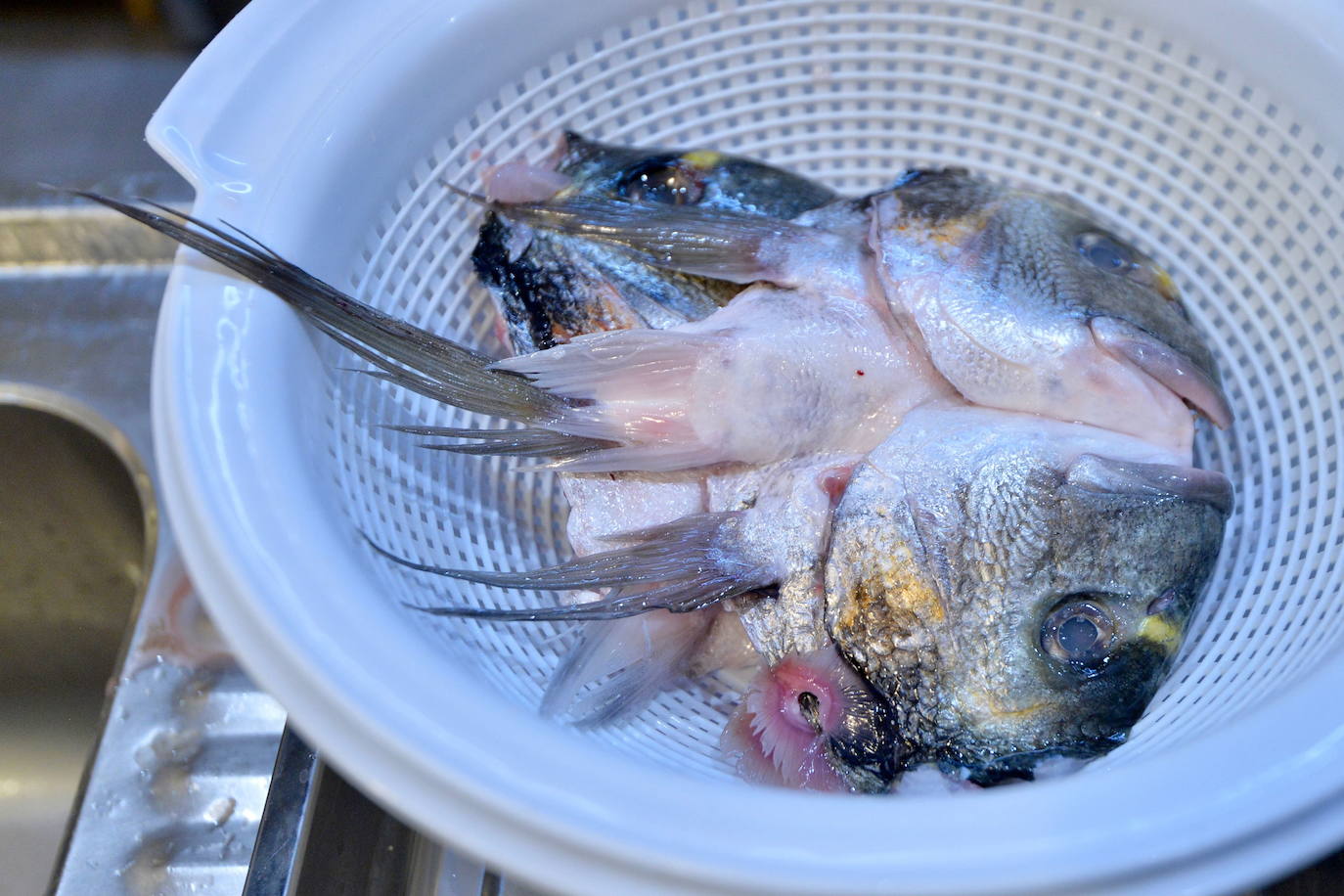 Fotos: Así prepara el chef Makoto Himeno el pescado que sirve en su restaurante