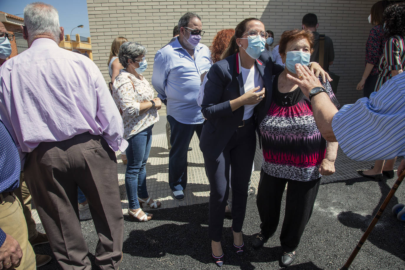 Fotos:  López Miras durante la inauguración del nuevo consultorio médico de Santa Ana, en Cartagena