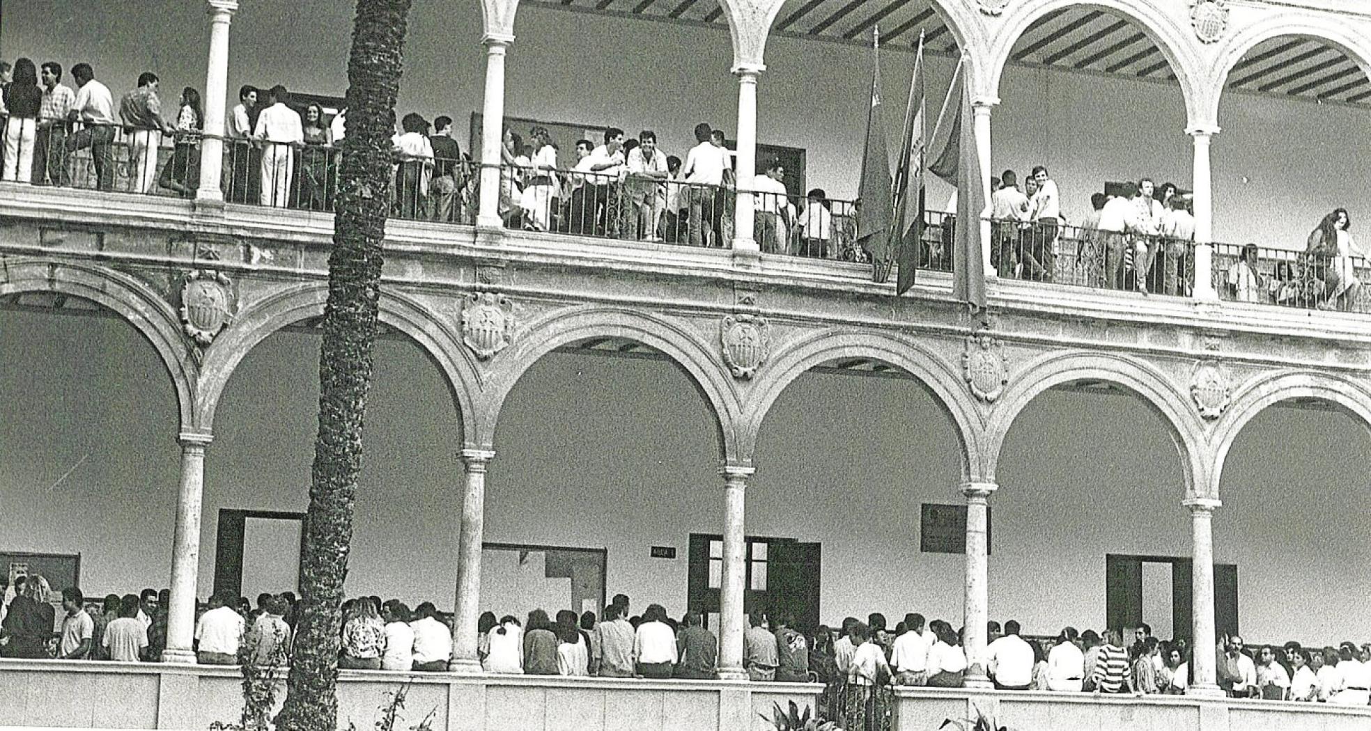 El Claustro de Derecho en 1987.