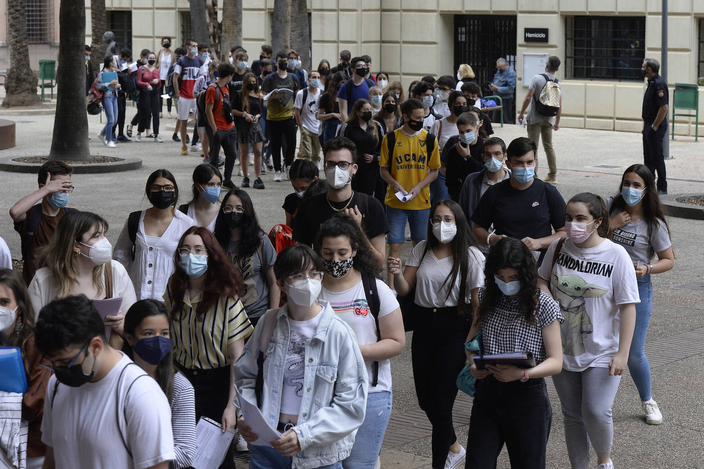 Fotos: Así arrancó la Ebau en la Universidad de Murcia