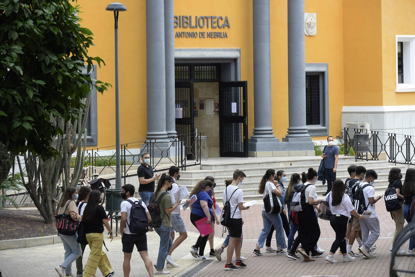 Fotos: Así arrancó la Ebau en la Universidad de Murcia
