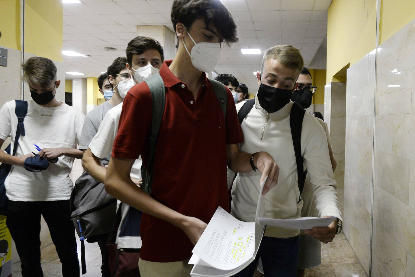 Fotos: Así arrancó la Ebau en la Universidad de Murcia