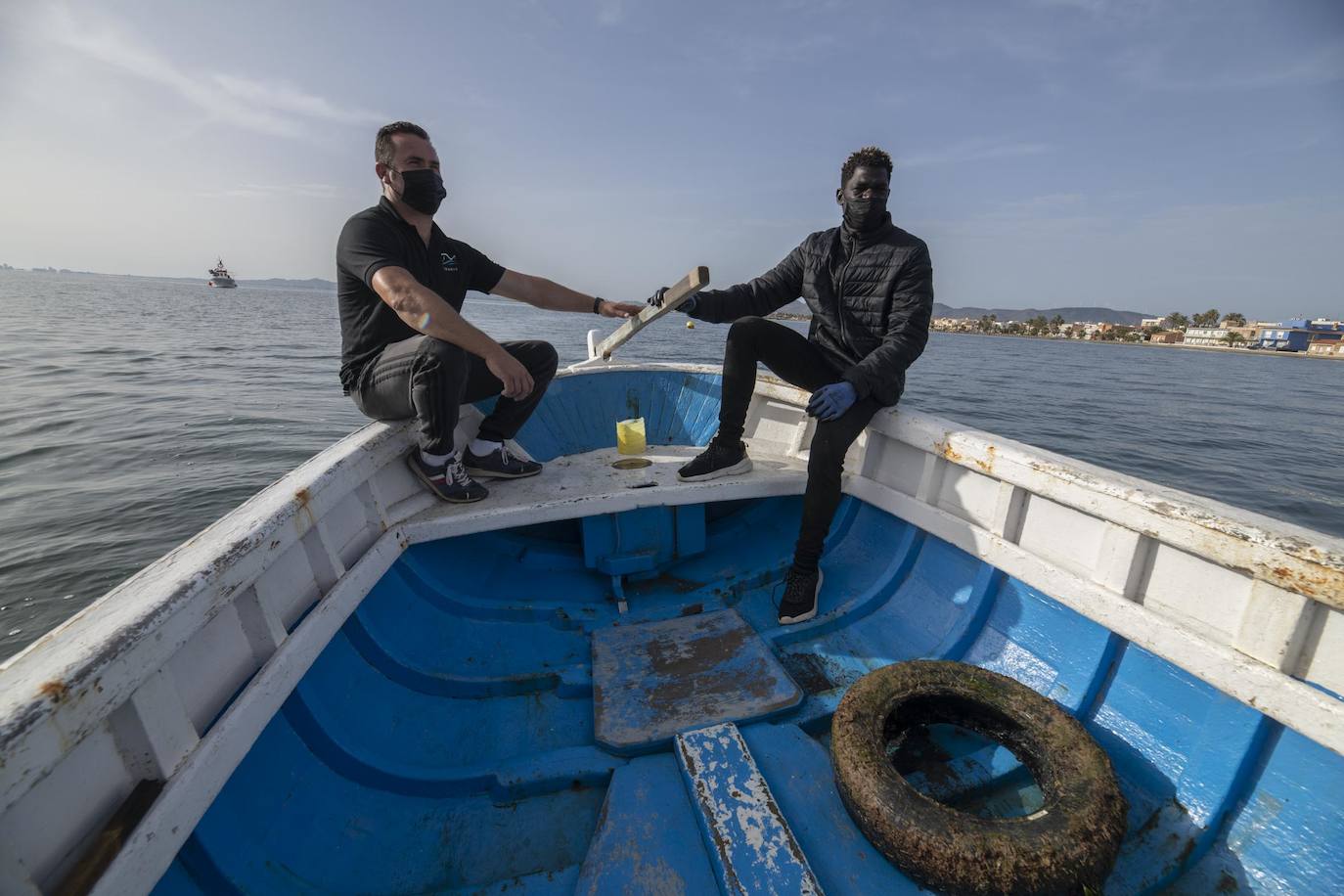 Fotos: Limpieza de residuos en el fondo del Mar Menor