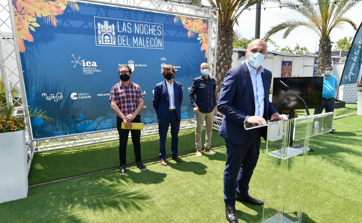 Presentación de la III edición de Las Noches del Malecón. 