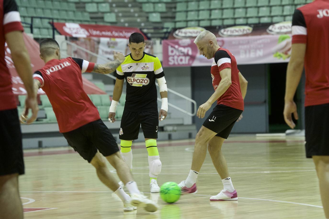 Fotos: entrenamiento que celebraron ayer en el Palacio de Deportes