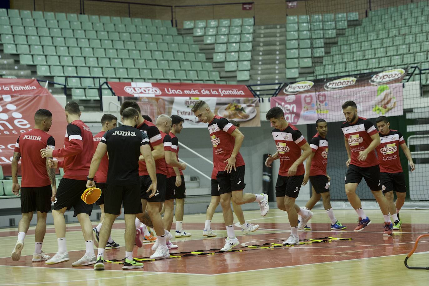 Fotos: entrenamiento que celebraron ayer en el Palacio de Deportes