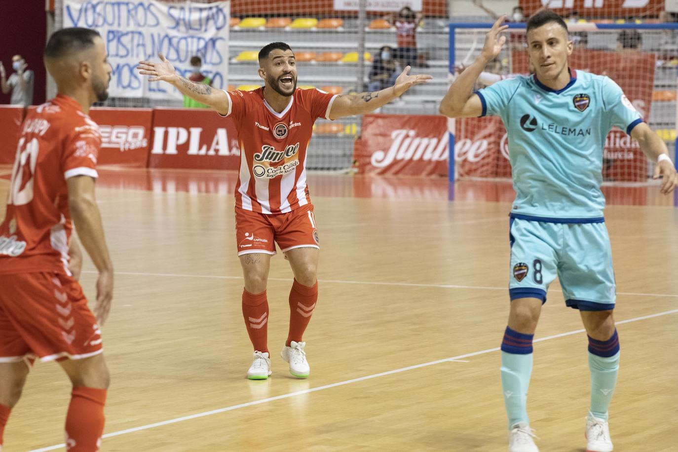 Fotos: Jimbee-Levante (1-5)