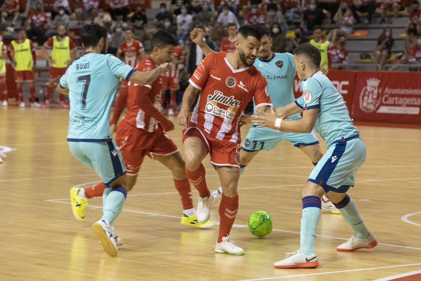 Fotos: Jimbee-Levante (1-5)