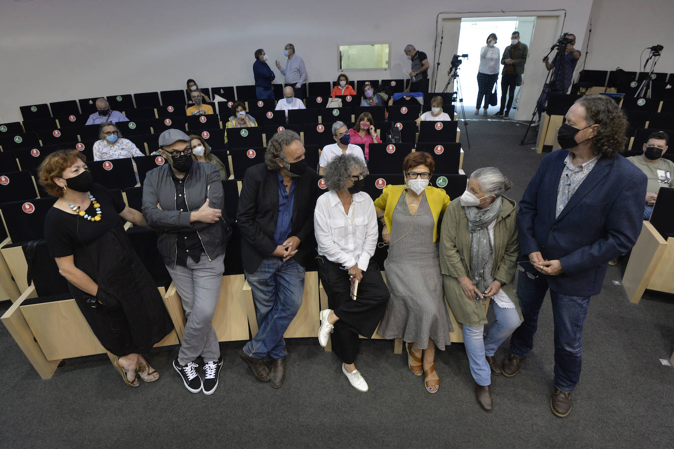 Charo Guarino, Jerónimo Tristante, Lola Gracia, Manuel Moyano, Ginés Campillo, Inma Pelegrín, Miguel Ángel Hernández y Marisa López, este sábado.