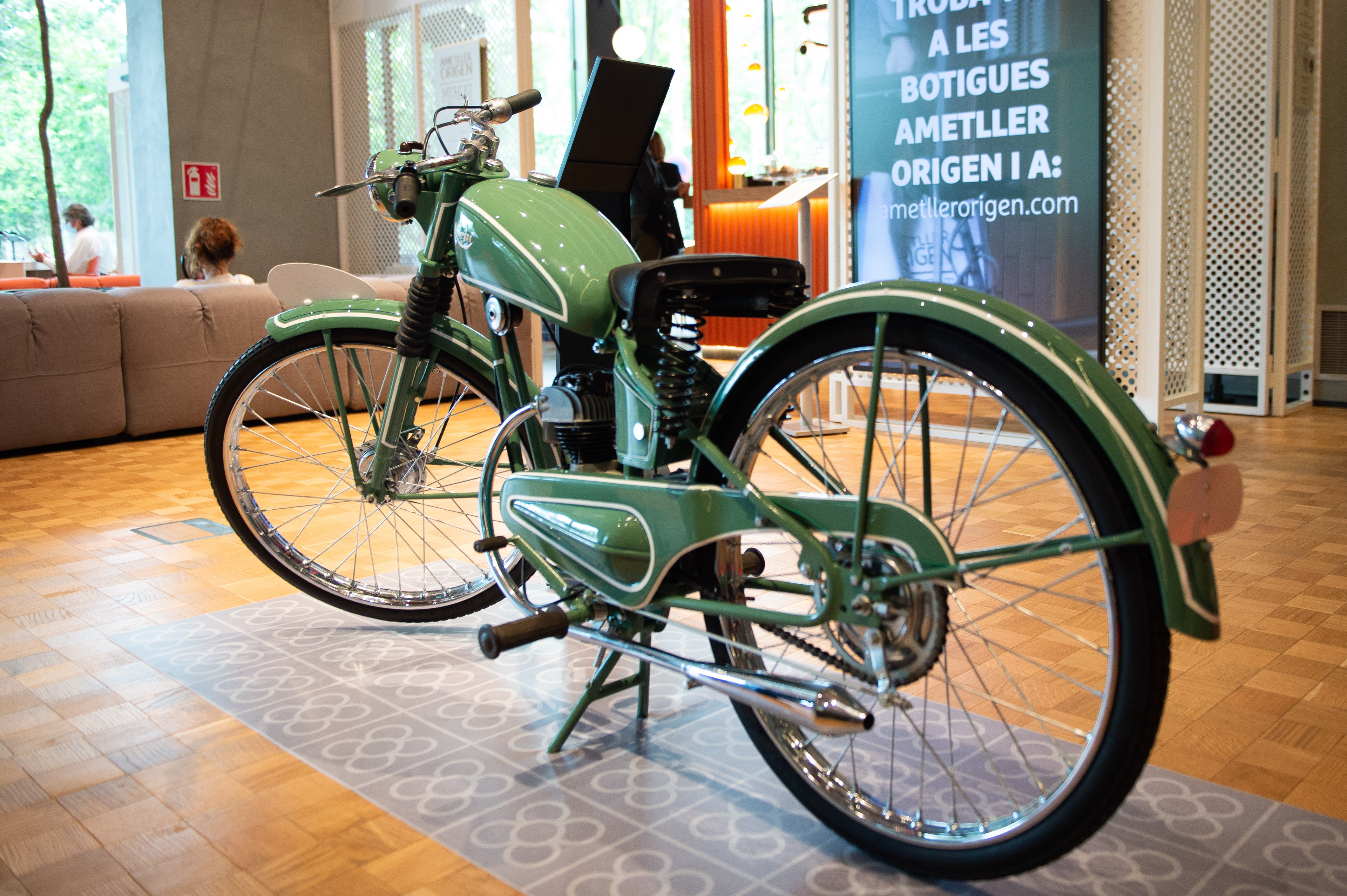 Fotos: Fotogalería: Viaje por la historia de las motos ‘made in Spain’