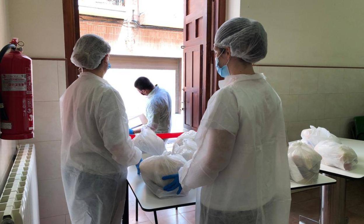 Voluntarios de Jesús Abandonado. 