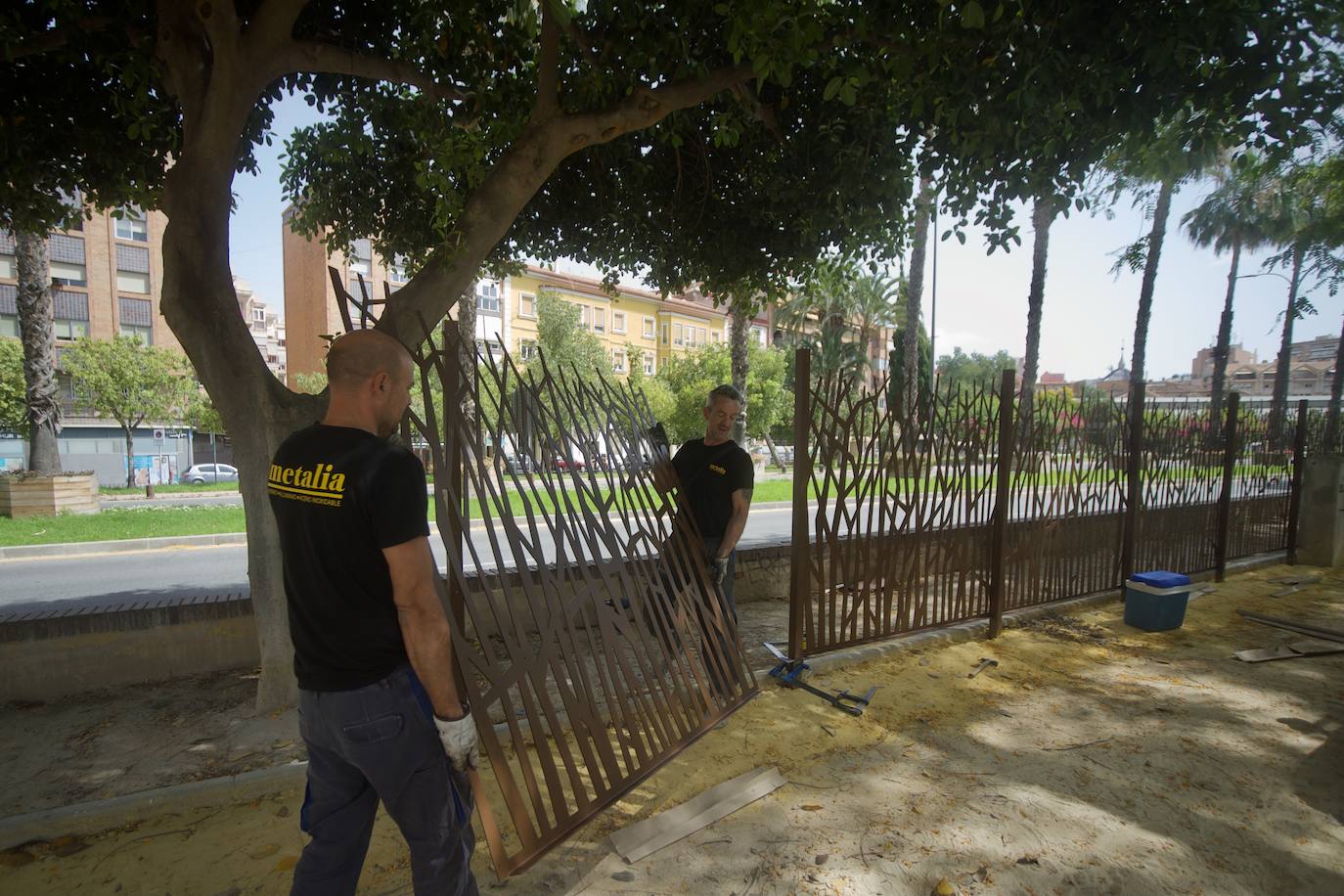 Fotos: Comienza el vallado del Jardín del Malecón de Murcia