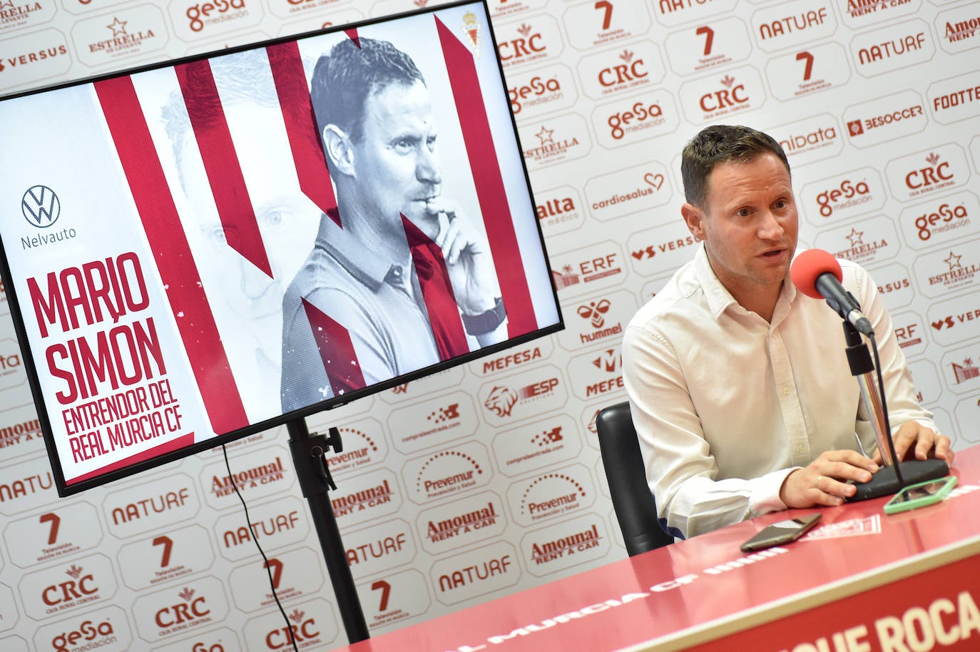 Fotos: Presentación del nuevo entrenador del Real Murcia
