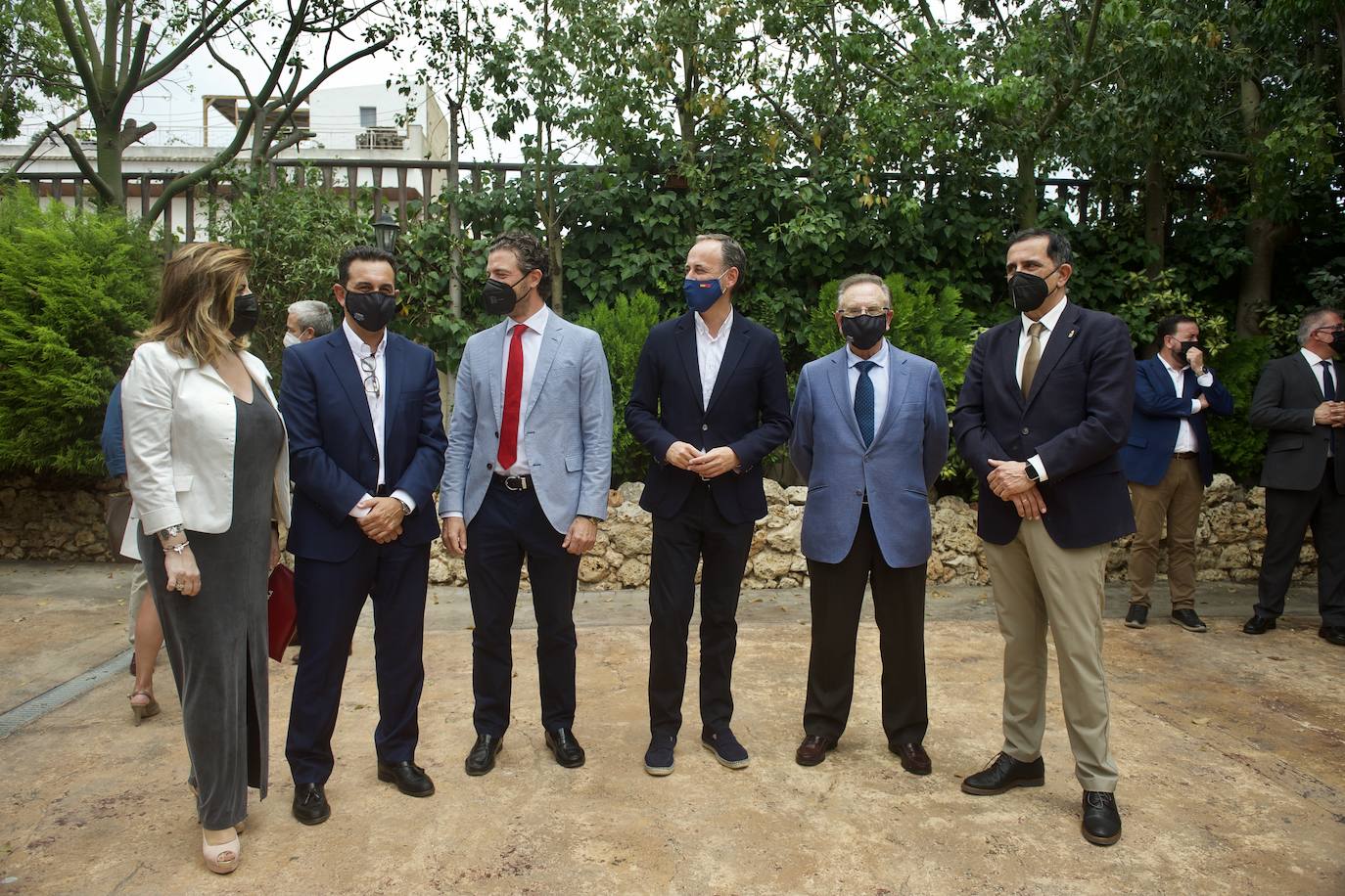 Fotos: Tomás Fuertes cierra la primera edición del foro-tertulia &#039;La Luz&#039;.