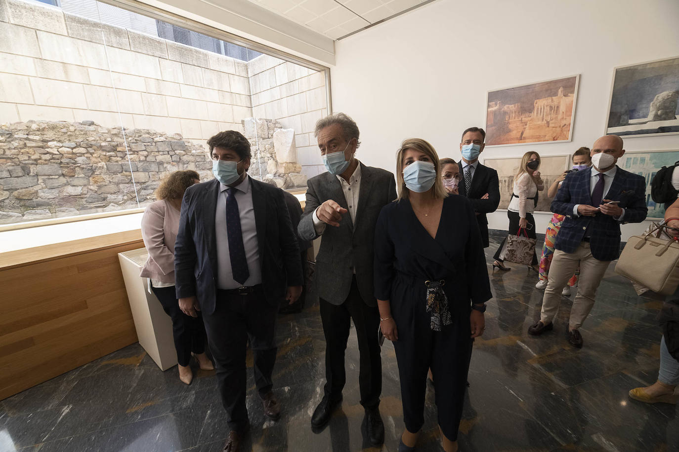 Fotos: Las acuarelas de Pedro Cano suben a escena