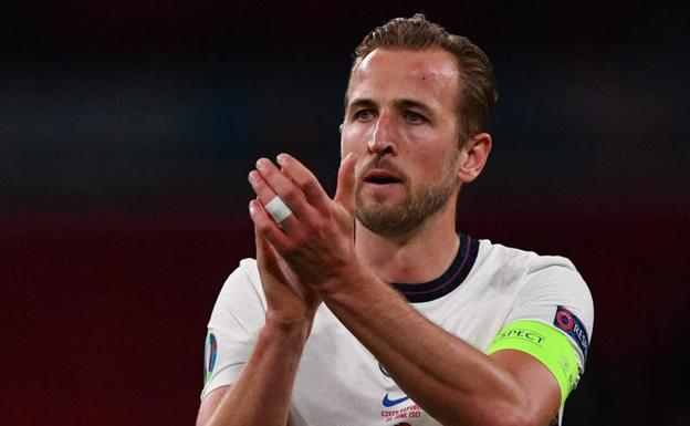 Harry kane se despide de su afición. 