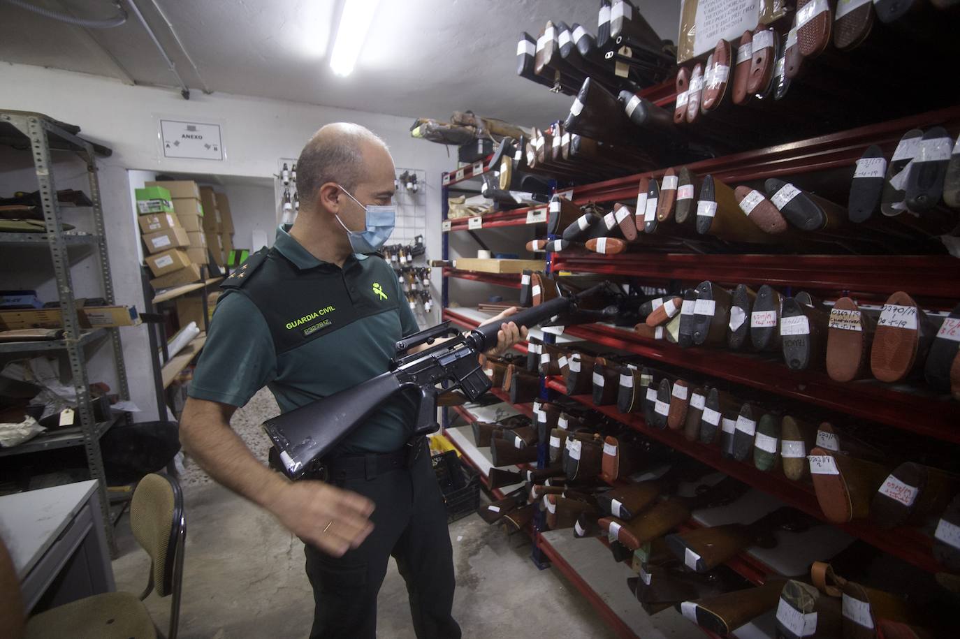 Fotos: La Intervención de Armas de la Guardia Civil cumple 35 años